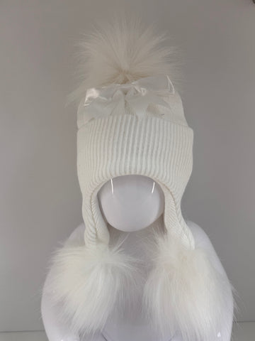 Fur pompom hat