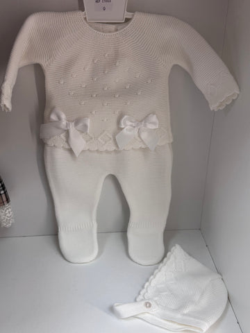 Knitted bow set
