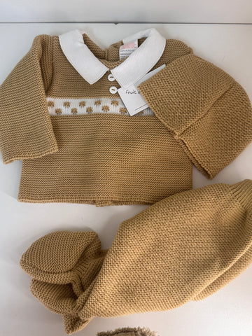 Boys Spanish knitted gift box set