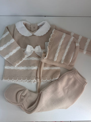 Girls Spanish knitted gift box set