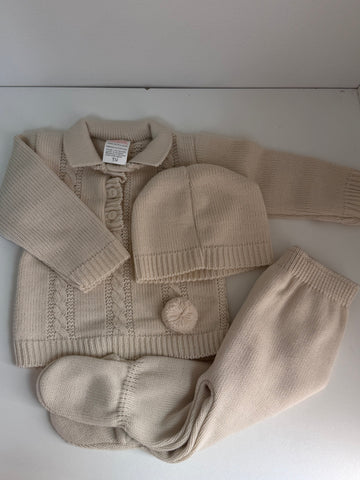 Boys Spanish knitted gift box set
