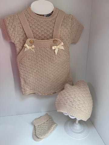 Knitted 4 piece set