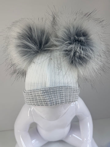New born Fur pompom hat