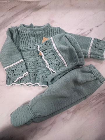 Girls Spanish knitted gift box set