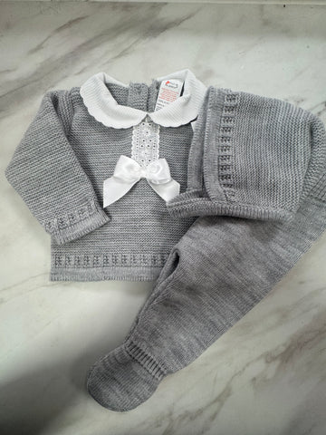 Girls Spanish knitted gift box set