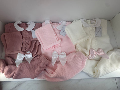 Girls Spanish knitted gift box set